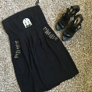 Black tube dress with pockets